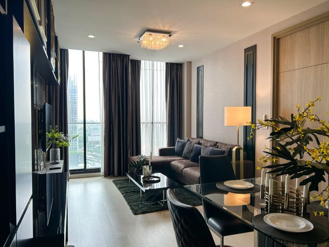 ● Modern style ● ตึก B ชั้น 20+ Type B07 | 81.86 ตร.ม. 2 ห้องนอน | คอนโดมี Skywalk เชื่อมเข้า BTS เพลินจิต, Central Embassy