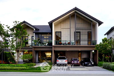 Houses for sale Thonburi Vocational College : 4-BR House in Bang Khun Si (ID 1396711)