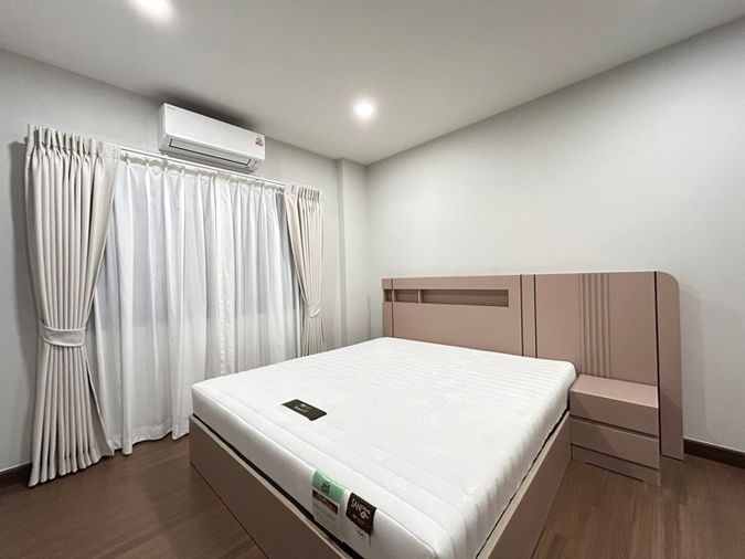4-bed house for rent, 289 sqm, 65 sq wah, The City Ramintra 3
