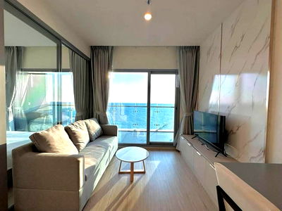 ขายคอนโด : ขายด่วน : The Symphony 1 bed 47 ตรม. คอนโดหรูติดทะเล 