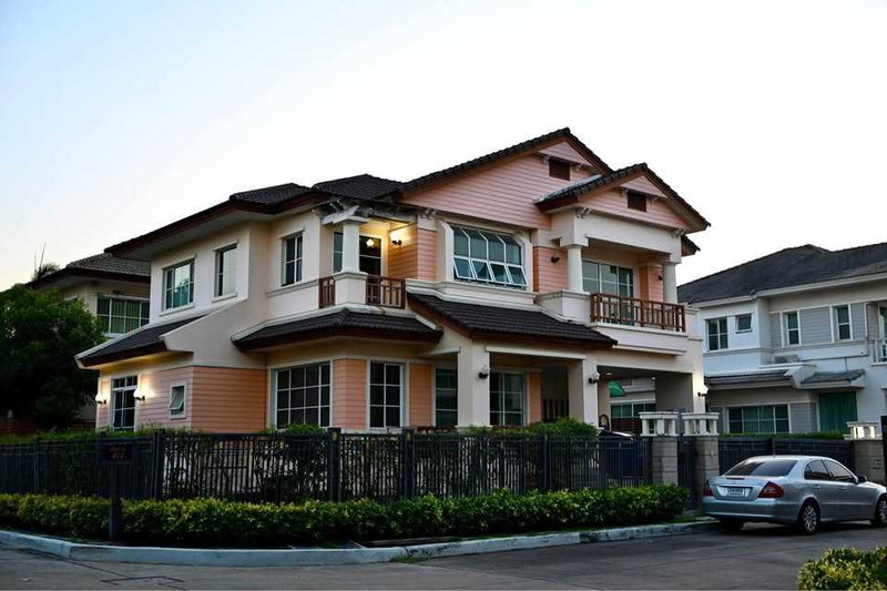 Houses for sale : P0022 Spacious Single House at Nantawan Suvarnabhumi