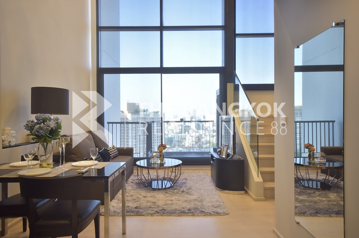 picture Luxuriously Elevated Unit RHYTHM Sukhumvit 44/1 near BTS Phra Khanong - 2/10