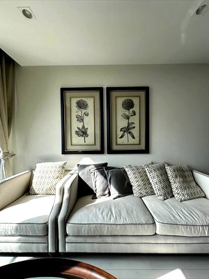 Condos for rent : ● Newly room ● 20+ Floor, 58.69 sq.m. | 1 Bedroom, 1 Bathroom | Condo skywalk connect to BTS ploenchit and Central Embassy.