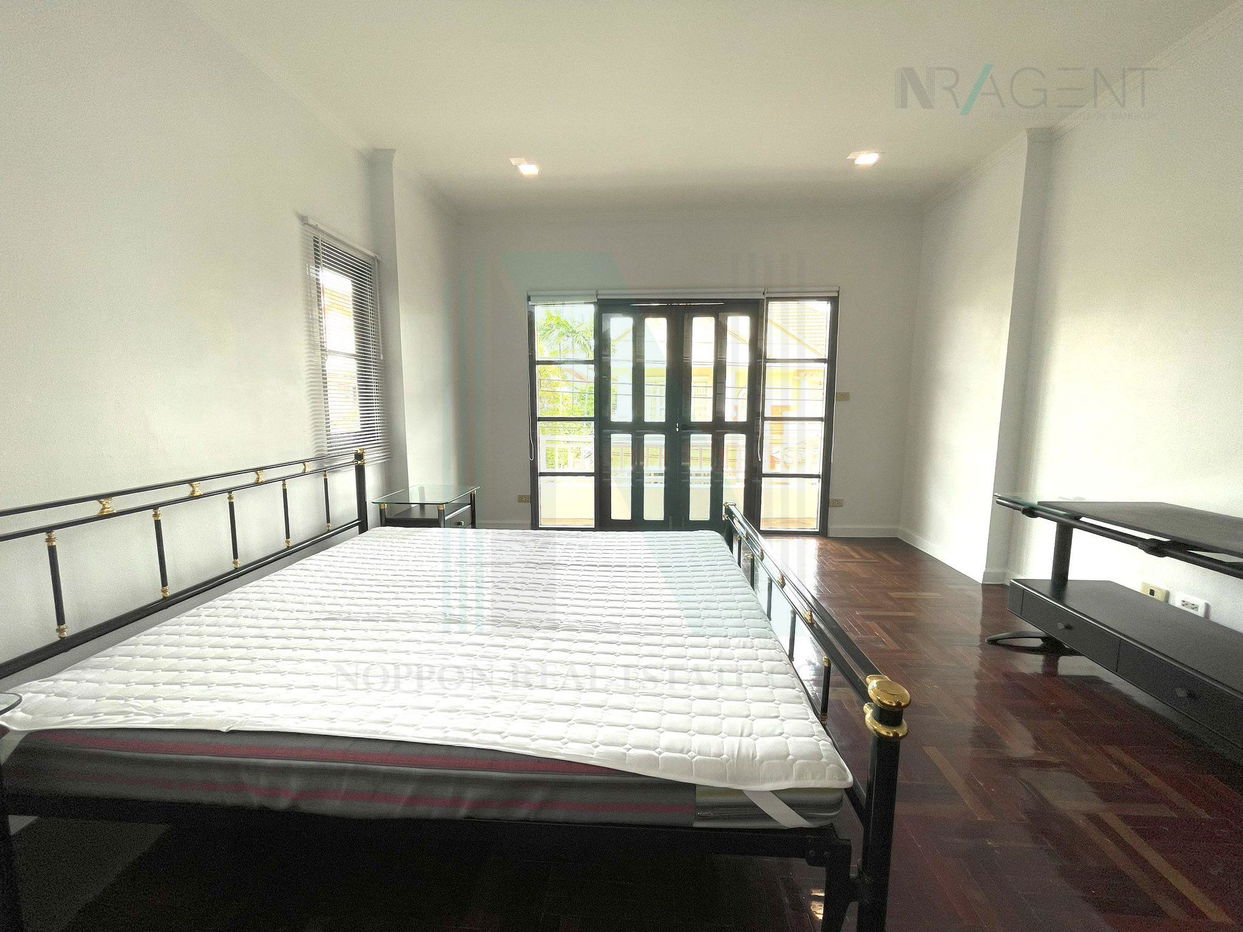 picture For Rent 2-story House BAAN KRONGTHONG PHATTHANAKAN 32 3 bedroom 3 bathroom - 6/8