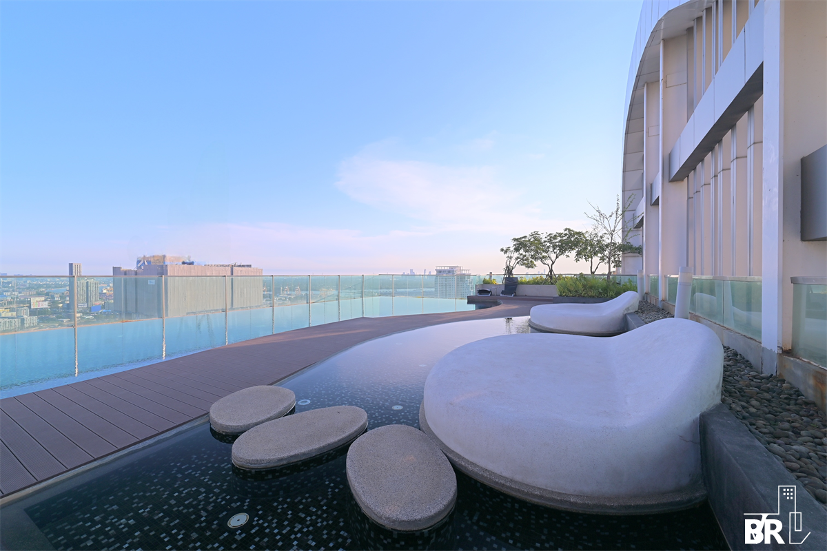รูป ริธึ่ม สุขุมวิท 44/1 คอนโด Luxury ราคาพิเศษ ใกล้ BTS สถานีพระโขนง - รูปที่ 2/9