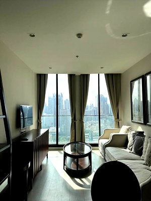 Condos for sale : ● Newly room ● 20+ Floor, 58.69 sq.m. | 1 Bedroom, 1 Bathroom | Condo skywalk connect to BTS ploenchit and Central Embassy.