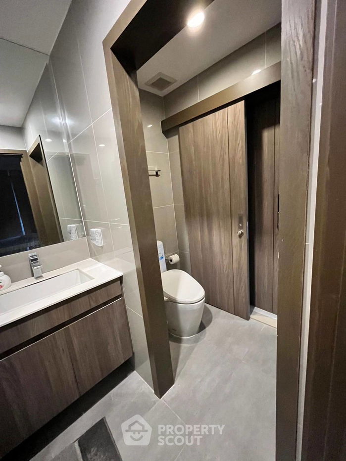 picture 2-BR Condo at Ideo Mobi Asoke near MRT Phetchaburi (ID 1974161) - 8/12