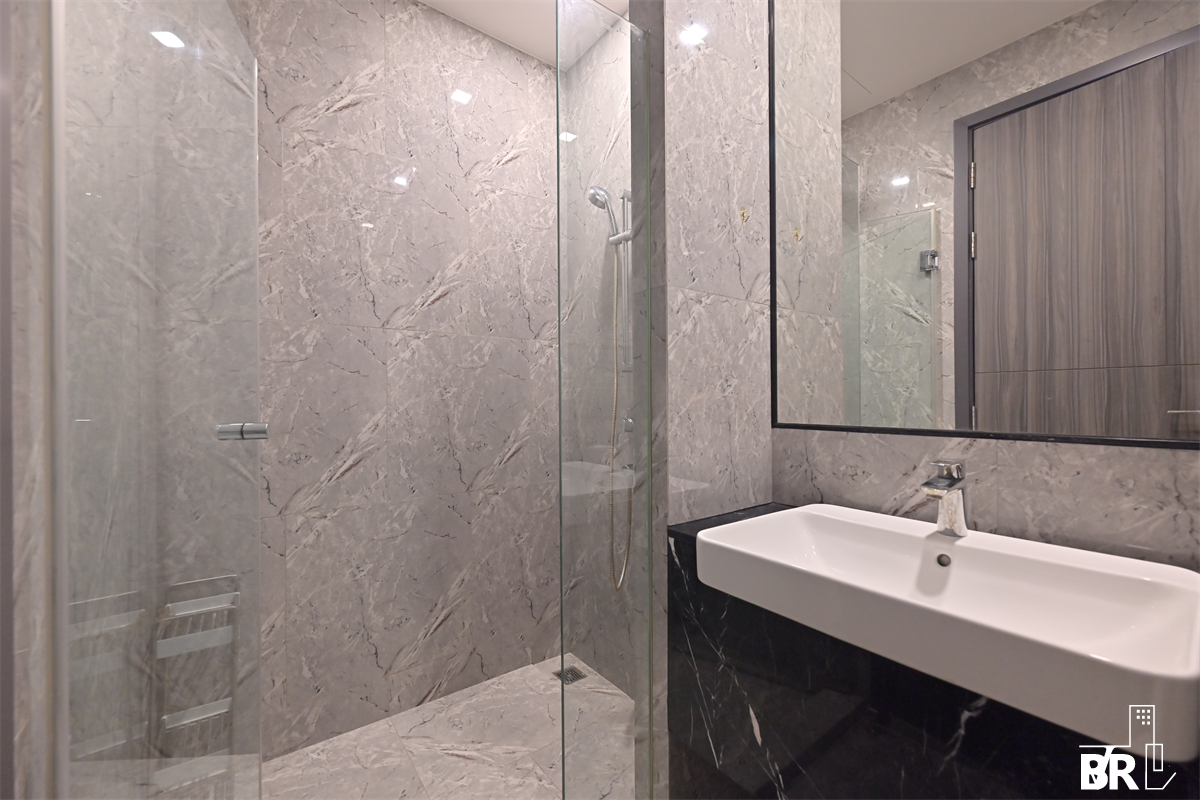 picture Ashton Asoke near MRT Rama 9 Station Ultimate Luxury Lifestyle with Convenience - 1/10