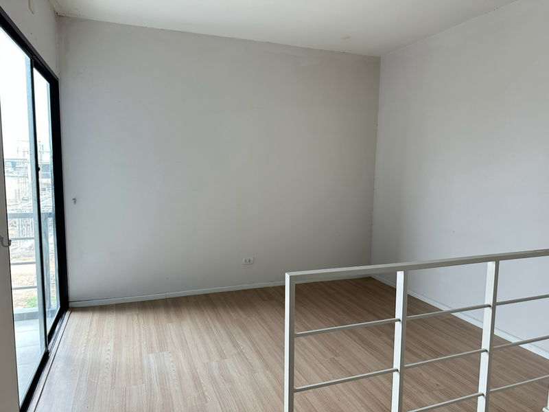 ขายทาวน์โฮม : P0028 บ้านกลางเมือง พระราม9-อ่อนนุช 4 ห้องนอน 3 ชั้น ทำเลสะดวกสบาย ใกล้ทุกความต้องการ