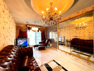 Condos for sale : 2-BR Condo at Baan Klang Krung Siam-Pathumwan Condominium near BTS Ratchathewi (ID 2195713)