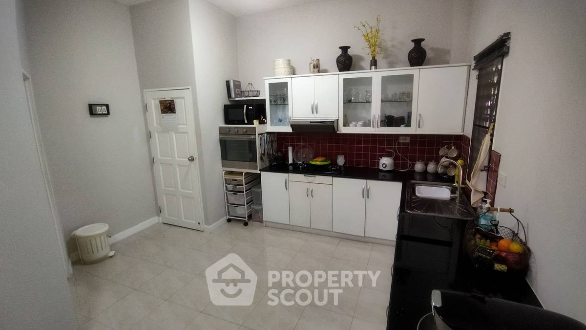 รูป วิลล่า 3-ห้องนอน ใกล้ บ้านศิลปินหัวหิน (ID 1311072) - รูปที่ 17/32