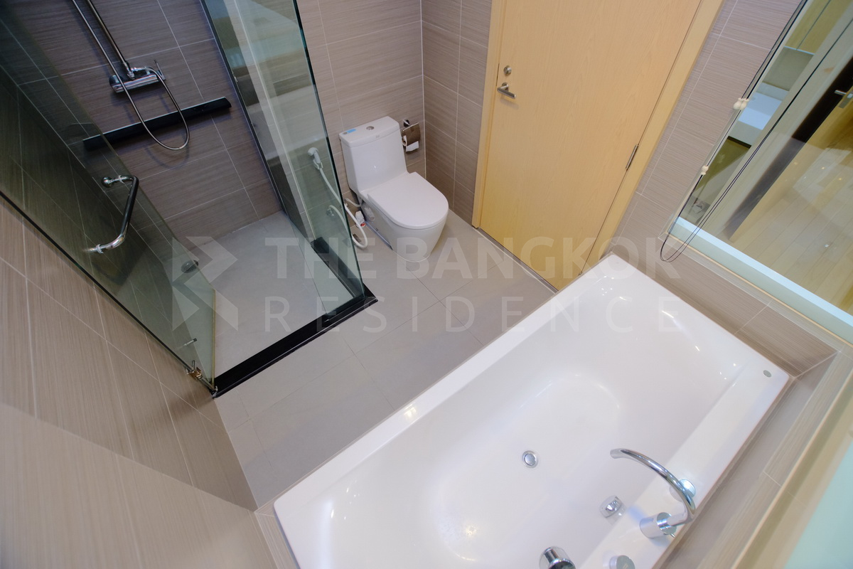 picture Siri At Sukhumvit Luxuriously Elevated Unit near BTS Thong Lo - 5/10