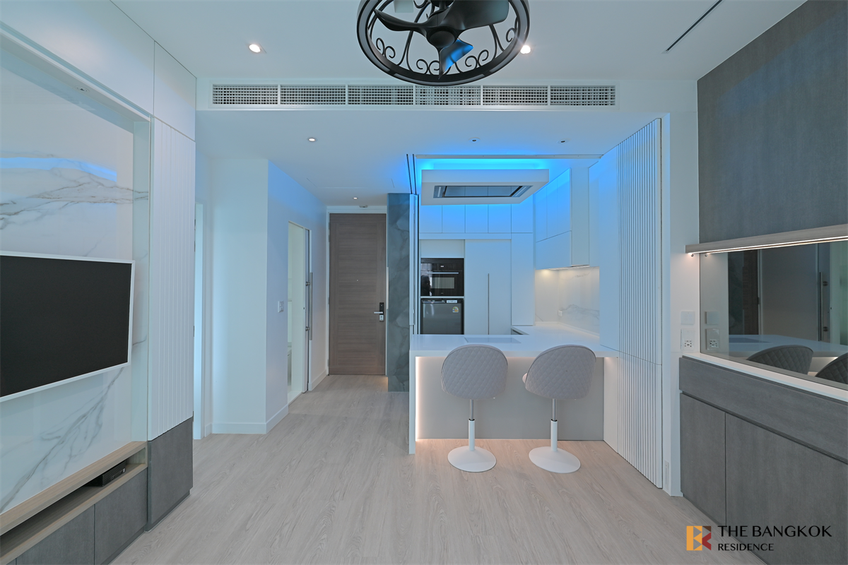รูป ยูนิต Luxury หรูหราแบบไม่ต้องรอ คิว คอนโด อโศก ใกล้ MRT สถานีเพชรบุรี - รูปที่ 6/10