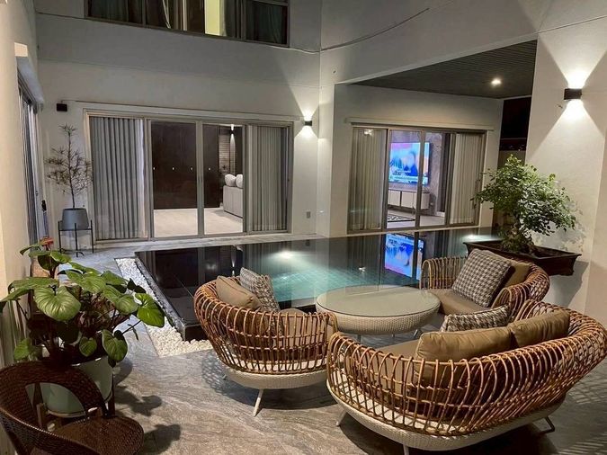 5-bed house for sale, 550 sqm, 134 sq wah, NOBLE TARA PATTANAKARN