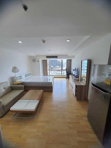 The Trendy Condominium Sukhumvit 13 ติดบีทีเอส นานา ใต้ตึกมีของกิน ช็อปปิ้ง เสริมความงามมากมาย