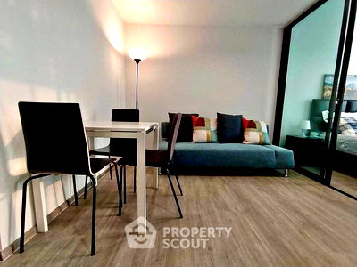 Condos for rent Don Mueang New Market : 1-BR Condo at Reach Phahonyothin 52 in Khlong Thanon (ID 2197865)