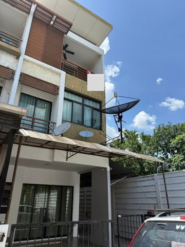 ให้เช่าทาวน์โฮม 3 ห้องนอน 25 ตร.ว. ซิกเนเจอร์ วัชรพล