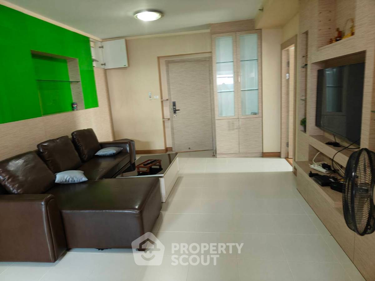 picture 2-BR Condo at Supalai Park Ratchayothin near BTS Ratchayothin (ID 2035399) - 1/15