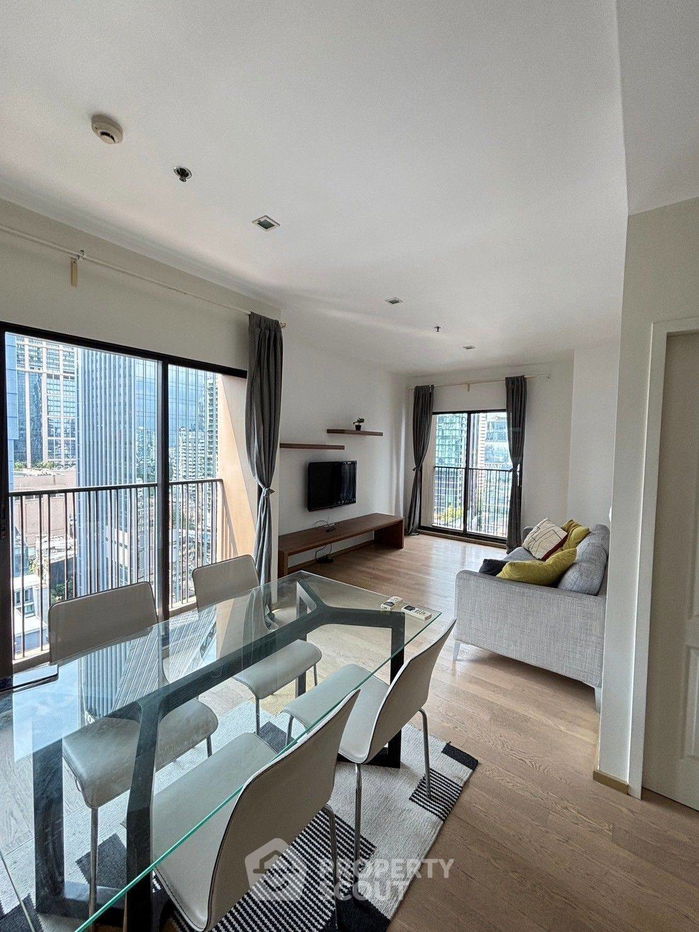 picture 2-BR Condo at Noble Refine Prompong near BTS Phrom Phong (ID 1943332) - 2/9