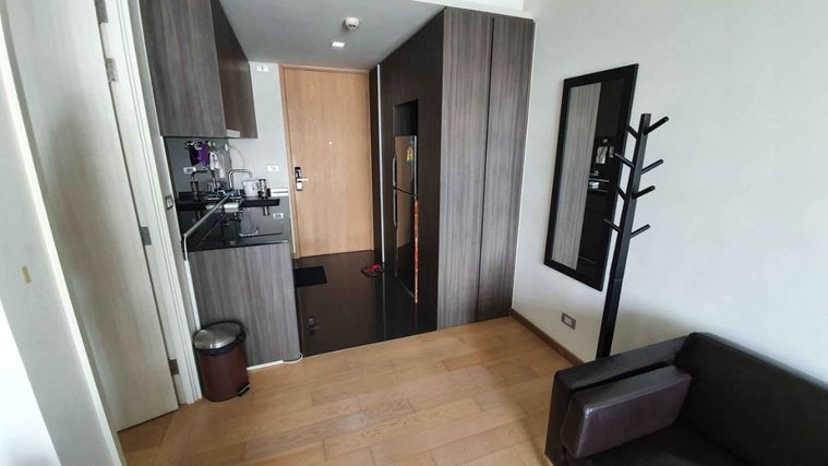R11808 ให้เช่า Via 49 Phrom pong skv49 1 ห้องนอน 1 ห้องน้ำ 36k