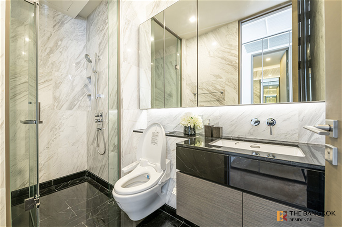 picture Saladaeng One near MRT Lumpini Station Luxuriously Elevated Unit - 5/10