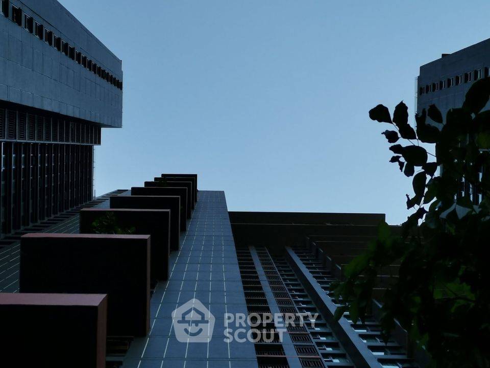 picture 1-BR Condo at C Ekkamai near ARL Ramkhamhaeng (ID 636187) - 5/10