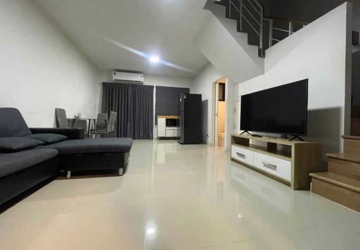 3-bed townhouse for rent, Baan Klang Muang Phahonyothin - Ramintra