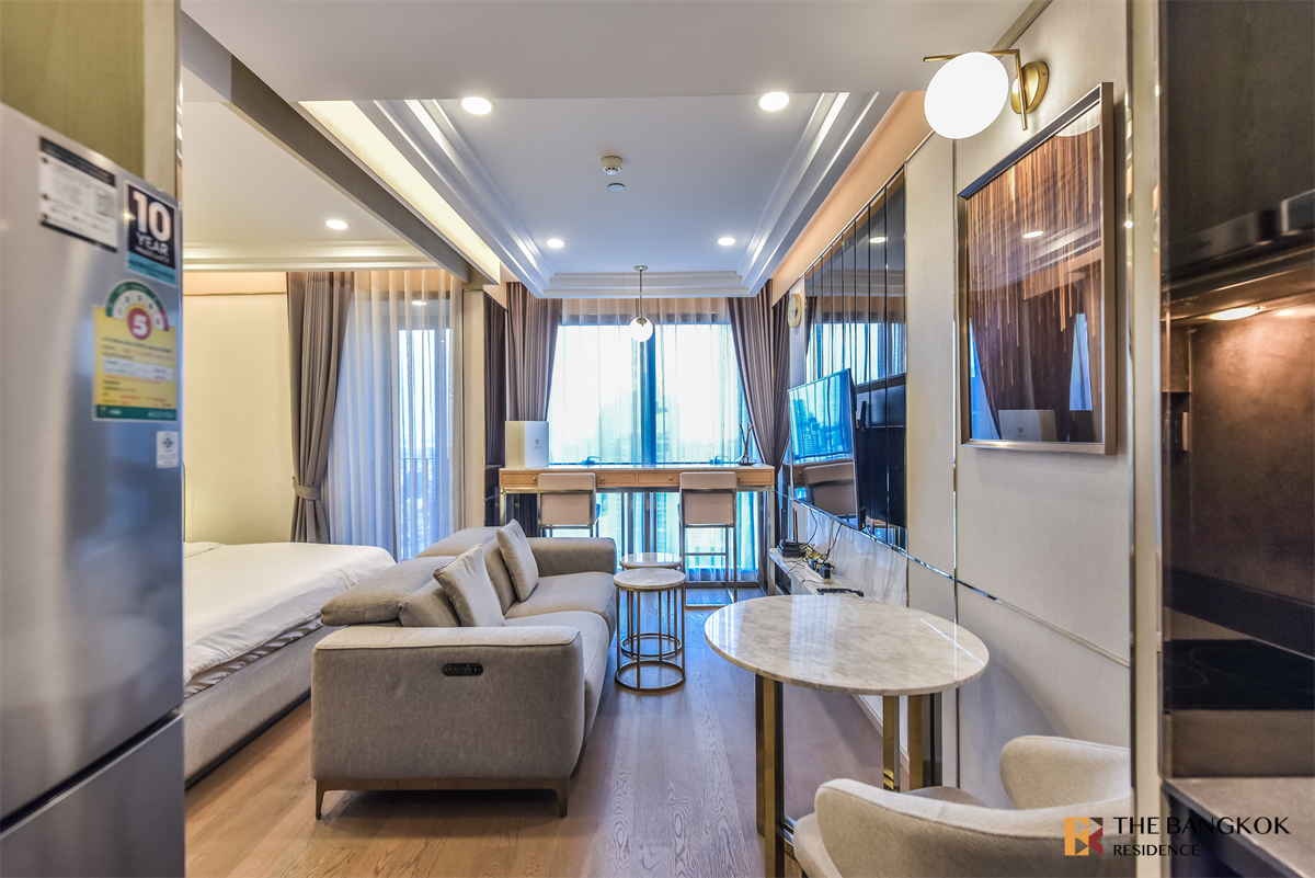 picture Ashton Chula-Silom near BTS Sala Daeng Live the Luxury Style in a High-potential Location - 7/11