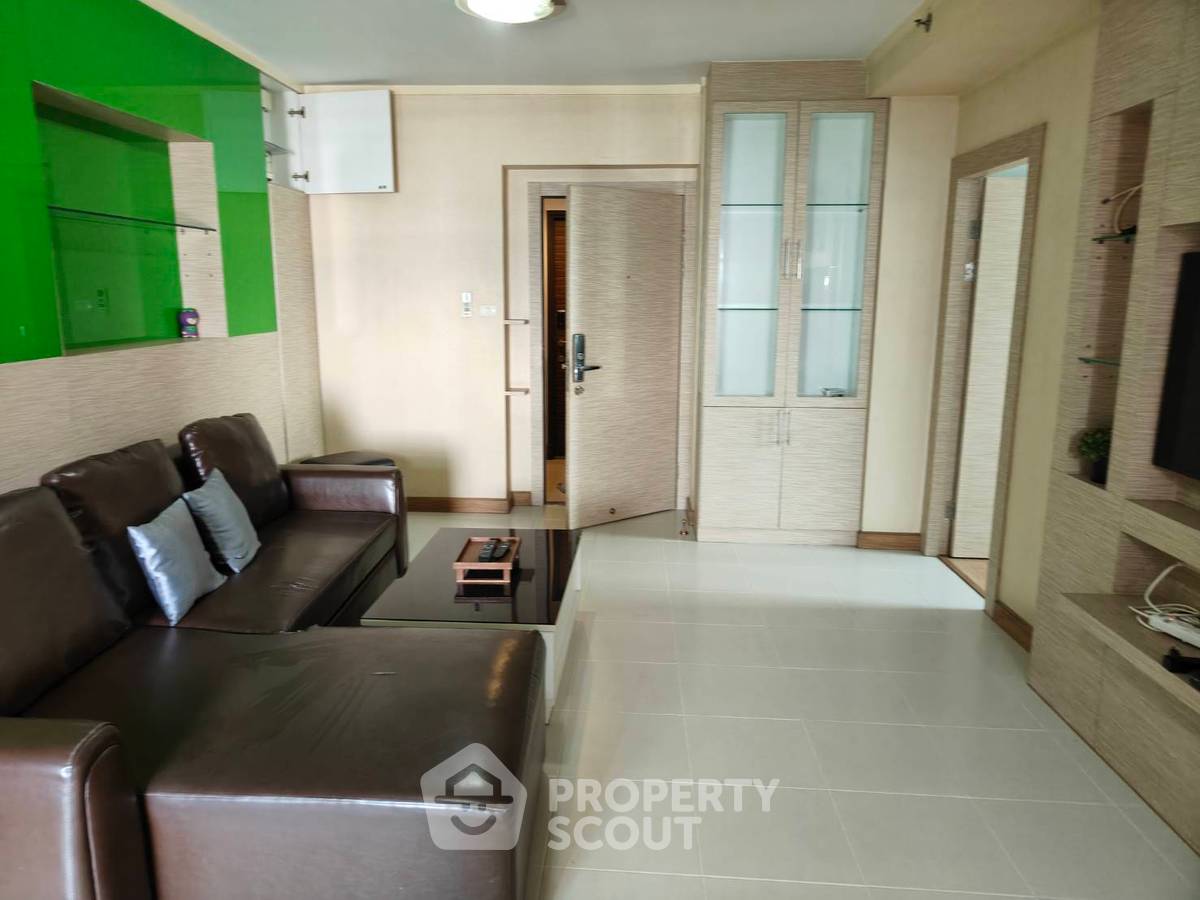 picture 2-BR Condo at Supalai Park Ratchayothin near BTS Ratchayothin (ID 2074346) - 3/18
