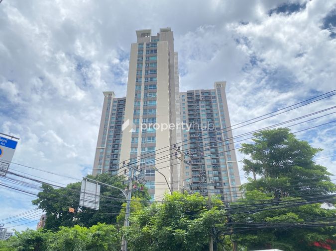 Fuse Chan - Sathorn