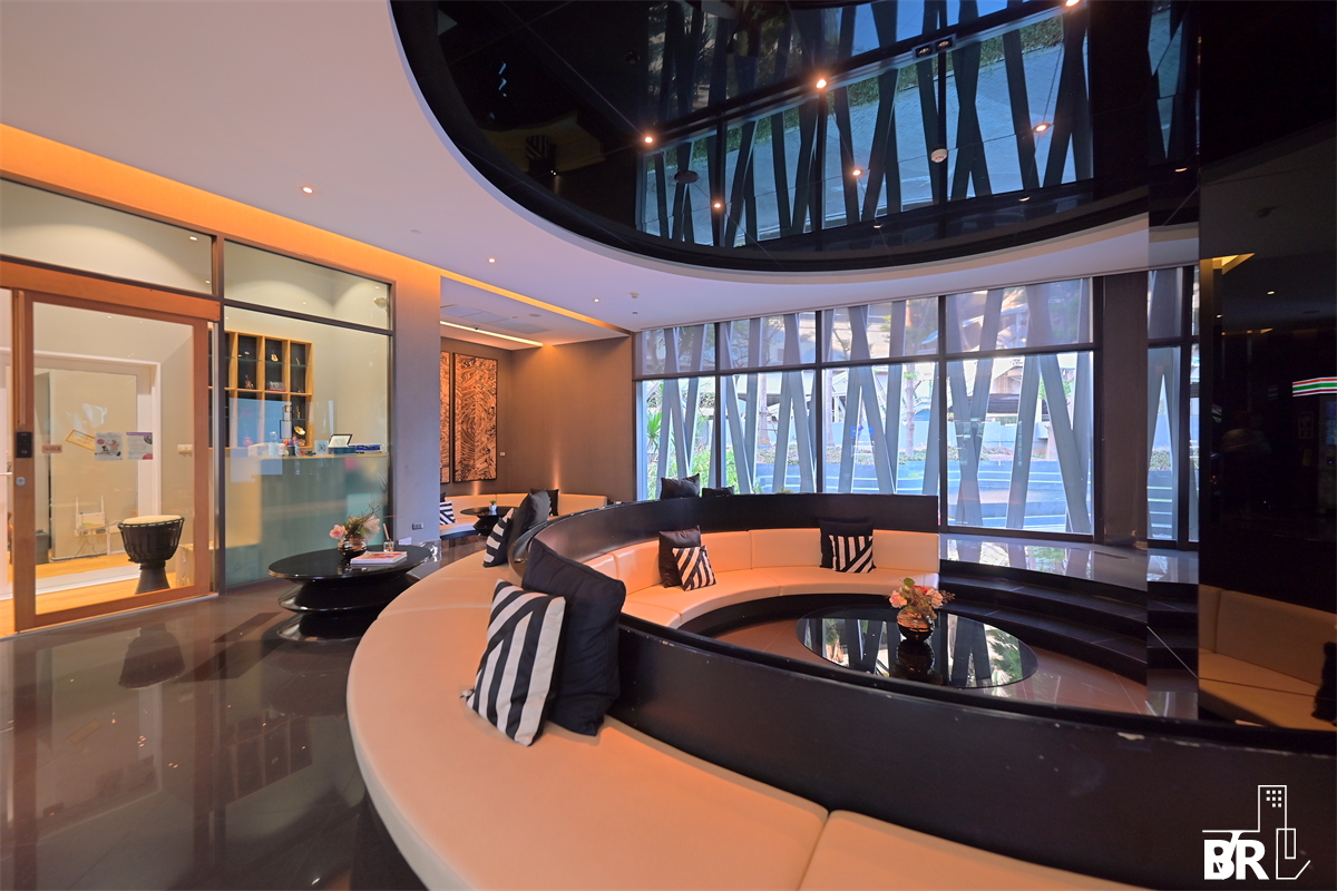 รูป ริธึ่ม สุขุมวิท 44/1 ใกล้ BTS สถานีพระโขนง คอนโด Luxury สุดพรีเมียมทำเลทอง - รูปที่ 3/9
