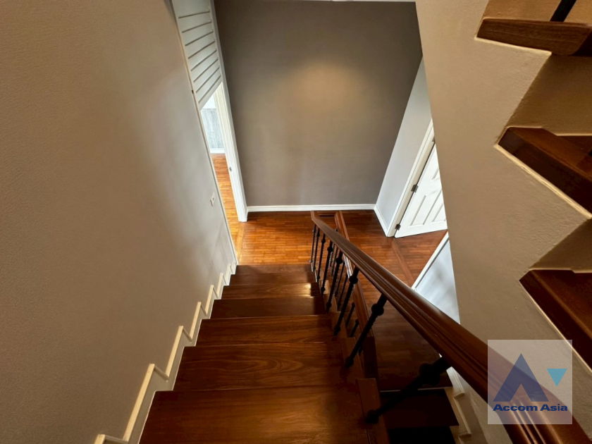 รูป 🔼🔽 AccomA 📩  Elegant home with warm minimalist interiors in Baan Klang Krung Thonglor (AA20983) - รูปที่ 3/20