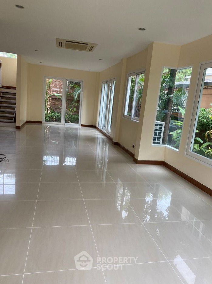รูป บ้าน 3-ห้องนอน ใน นวลจันทร์ (ID 2197283) - รูปที่ 2/14