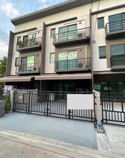 3-bed townhouse for rent, Baan Klang Muang Phahonyothin - Ramintra