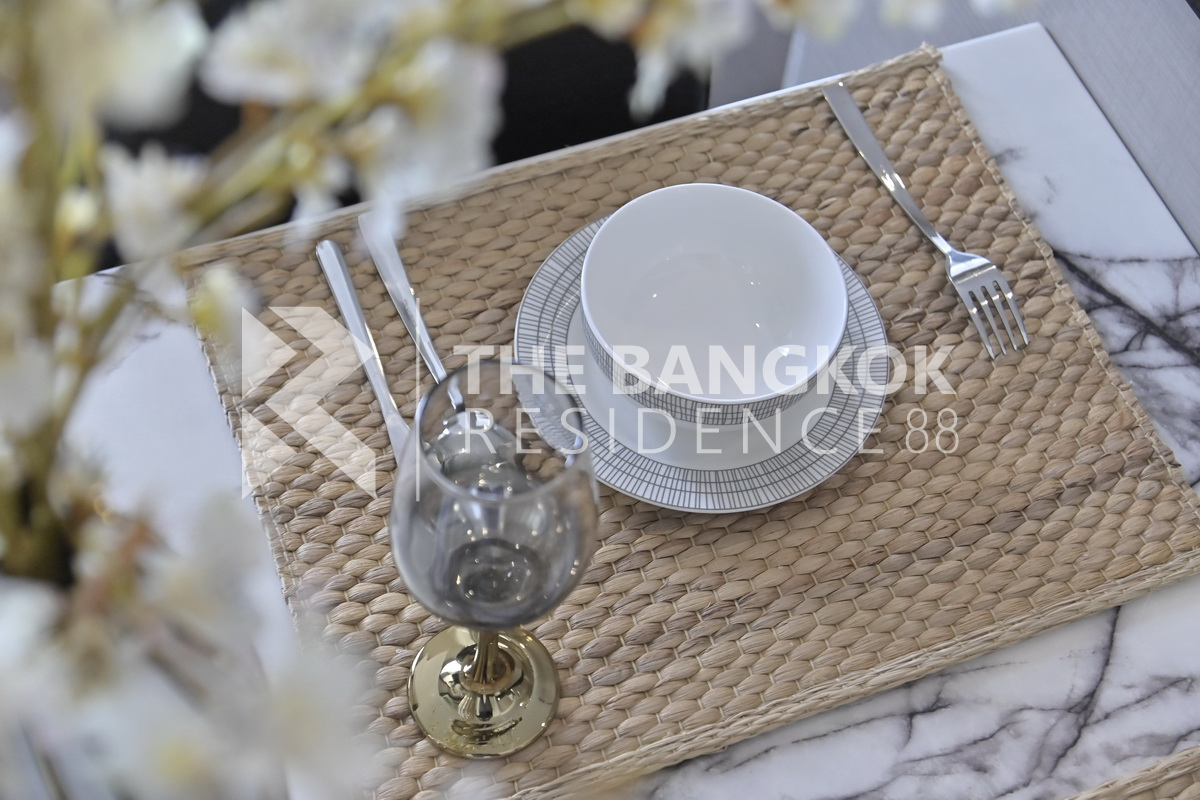 picture Luxuriously Elevated Unit The XXXIX near BTS Phrom Phong - 3/10