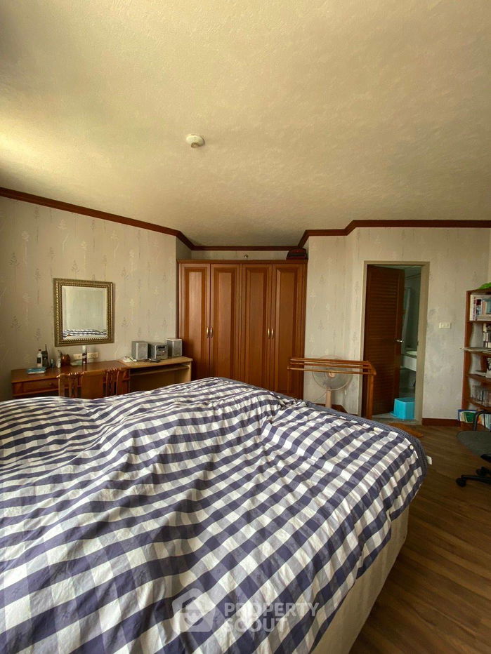 picture 2-BR Condo at Supalai Park Phaholyothin near BTS Ha Yaek Lat Phrao (ID 2113242) - 13/27
