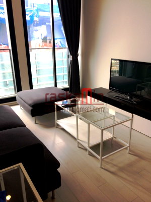 Condos for sale : For Sale: 2-Bedroom Condo at Noble Ploenchit