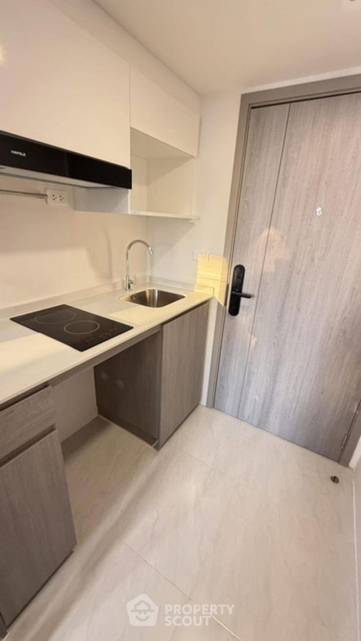 picture Studio Condo at Origin Plug & Play Ramkhamhaeng Triple Station in Hua Mak (ID 1915927) - 4/16