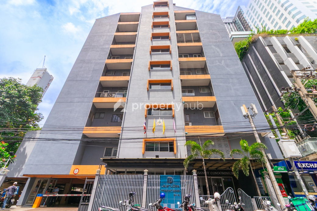 Project Prasanmit Condominium Picture - 1/7