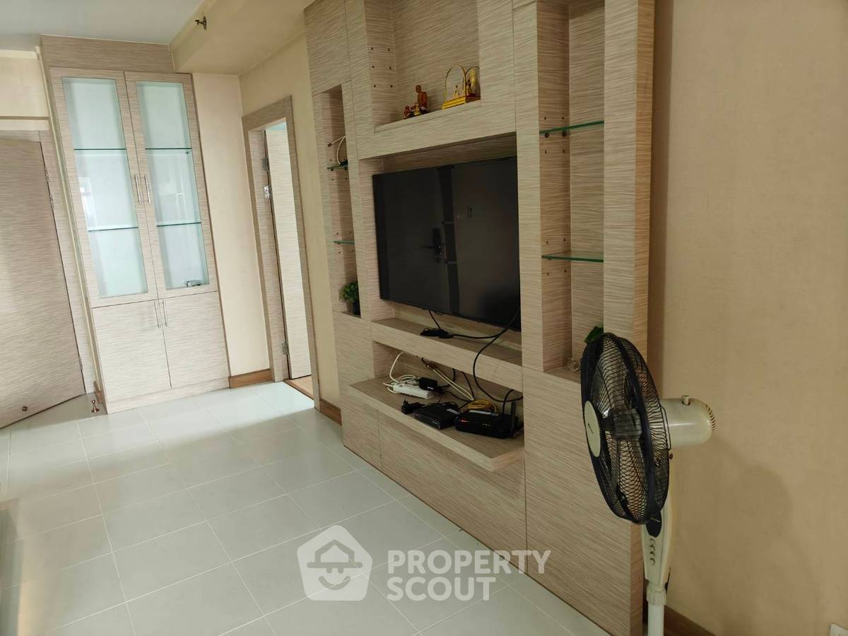 picture 2-BR Condo at Supalai Park Ratchayothin near BTS Ratchayothin (ID 2074346) - 5/18