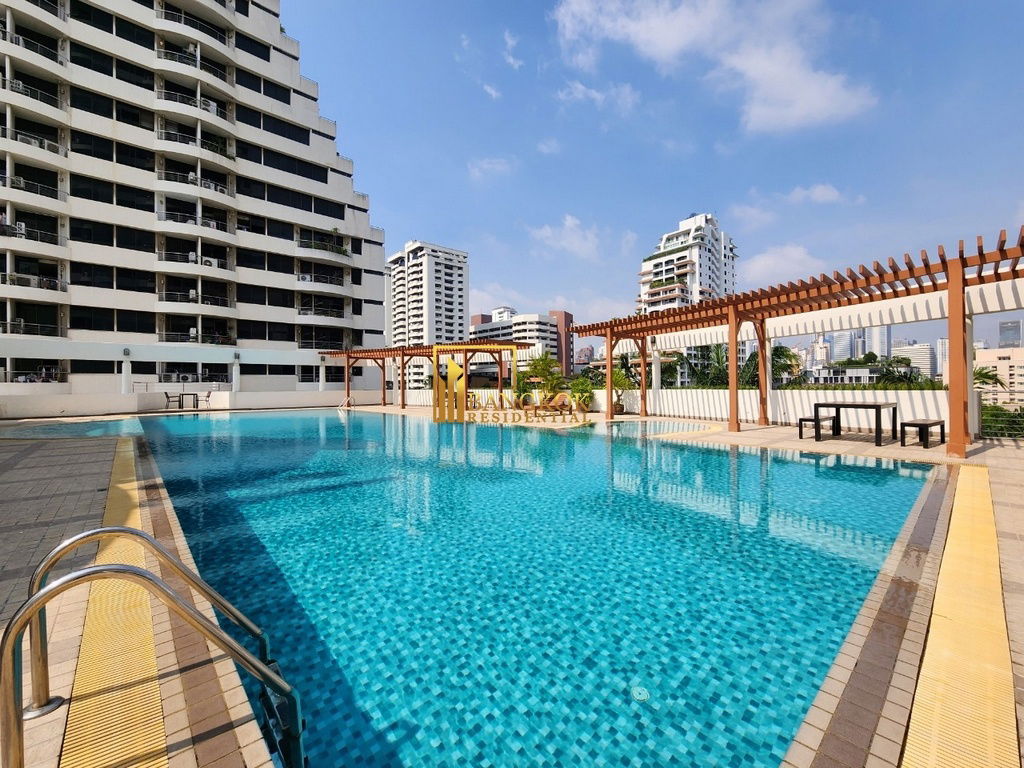 picture Supalai Place - Bright 2 Bed Condo For Rent in Phrom Phong - BR18260CD - 23/35