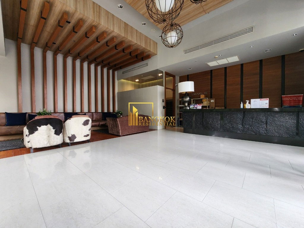 picture Ashton Morph - Well Presented 2 Bed Condo in Sukhumvit 38 - BR11650CD - 37/40