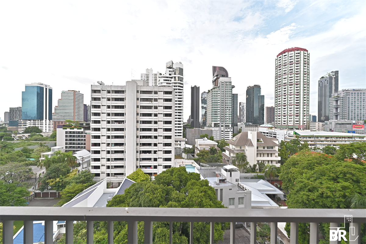 picture Luxury Condo in Central City Location Quattro by Sansiri - 8/10