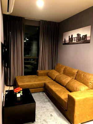 Condos for rent Khlong Toei : ✨ Beautifully decorated room, Rhythm Condo, Sukhumvit 44/1, size 36 sq m, 1 bedroom, 17th floor, only 21,000 baht 🏡💖
