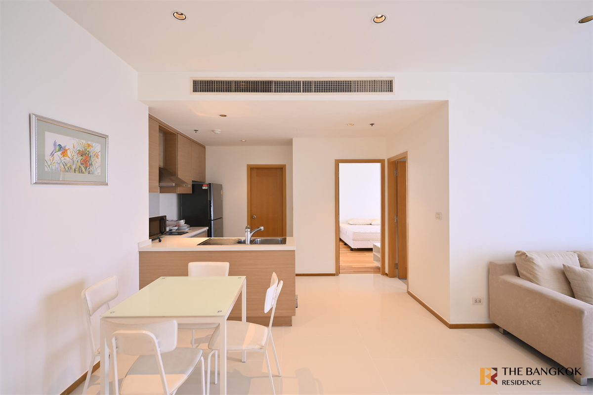 picture Luxury Unit, Ready for You Without the Wait The Emporio Place - 6/10