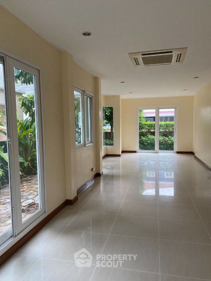 รูป บ้าน 3-ห้องนอน ใน นวลจันทร์ (ID 2197283) - รูปที่ 3/14