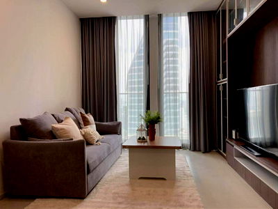 Condos for sale Phloen Chit Road : ● Good Deal ● Tower C, 30+ Floor, 80.13 sq.m. | 2 Bedrooms, 2 Bathrooms | Condo skywalk connect to BTS ploenchit and Central Embassy