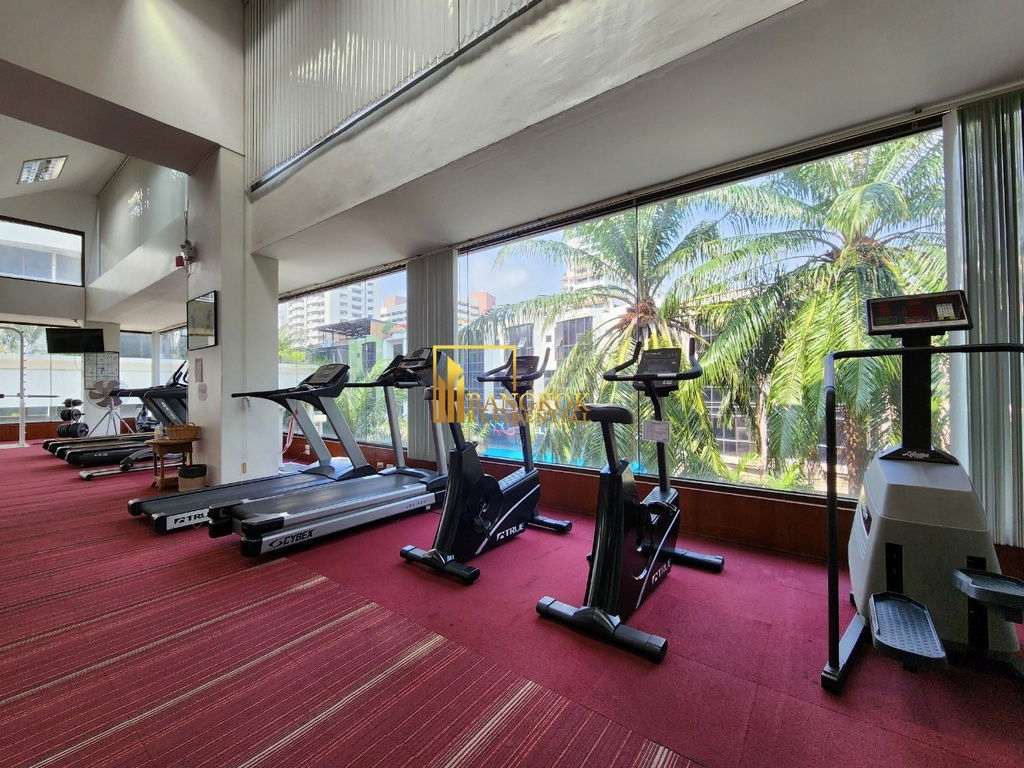 picture Supalai Place - Bright 2 Bed Condo For Rent in Phrom Phong - BR18260CD - 27/35