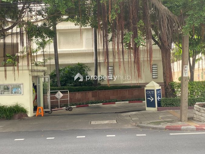 Baan Piya Sathorn
