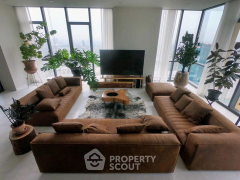 3-BR Condo at The Monument Thonglo near ARL Ramkhamhaeng (ID 576308)